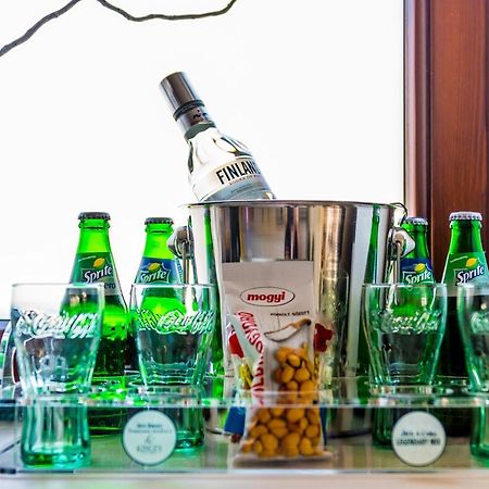 Cegléd Cvse Clubhaz Es Panzio Bed & Breakfast エクステリア 写真