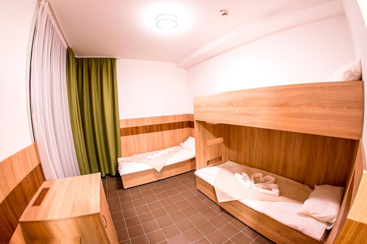 Cegléd Cvse Clubhaz Es Panzio Bed & Breakfast エクステリア 写真