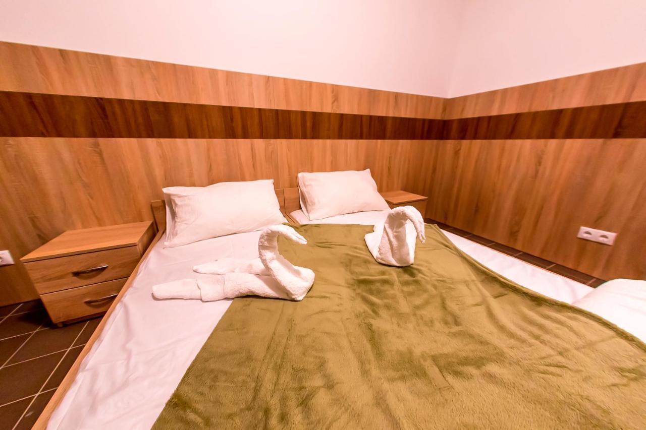 Cegléd Cvse Clubhaz Es Panzio Bed & Breakfast エクステリア 写真