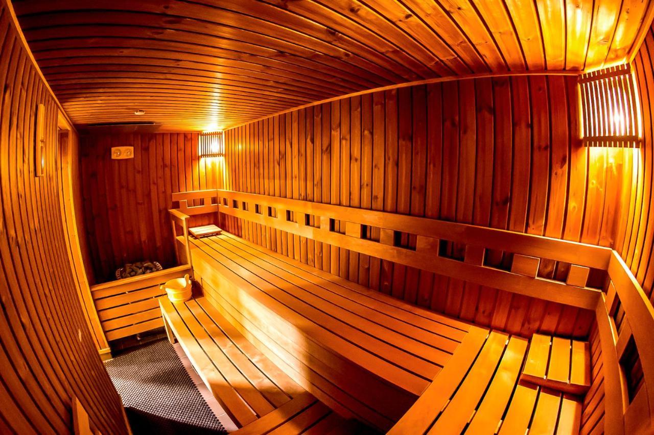 Cegléd Cvse Clubhaz Es Panzio Bed & Breakfast エクステリア 写真
