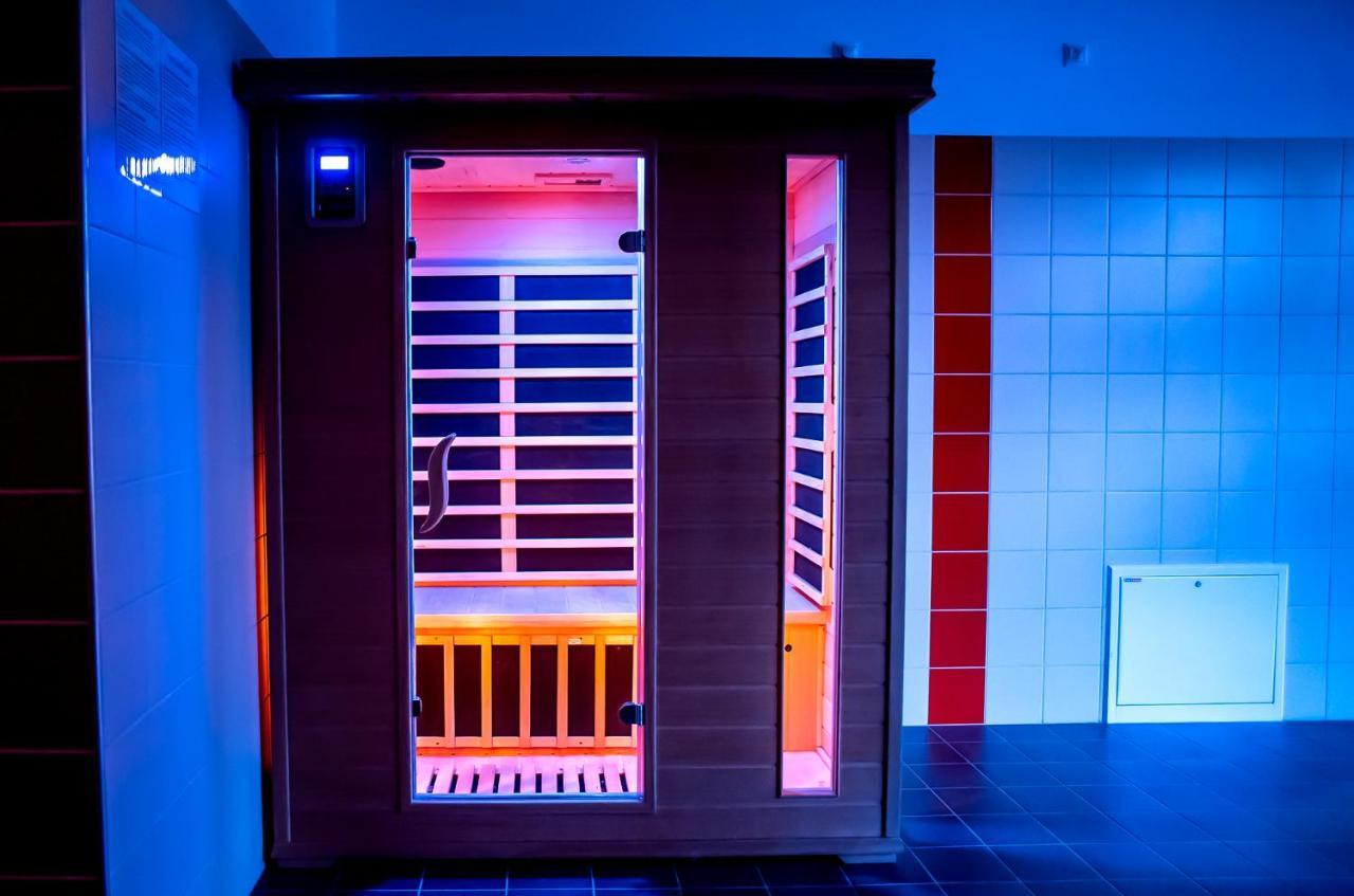 Cegléd Cvse Clubhaz Es Panzio Bed & Breakfast エクステリア 写真