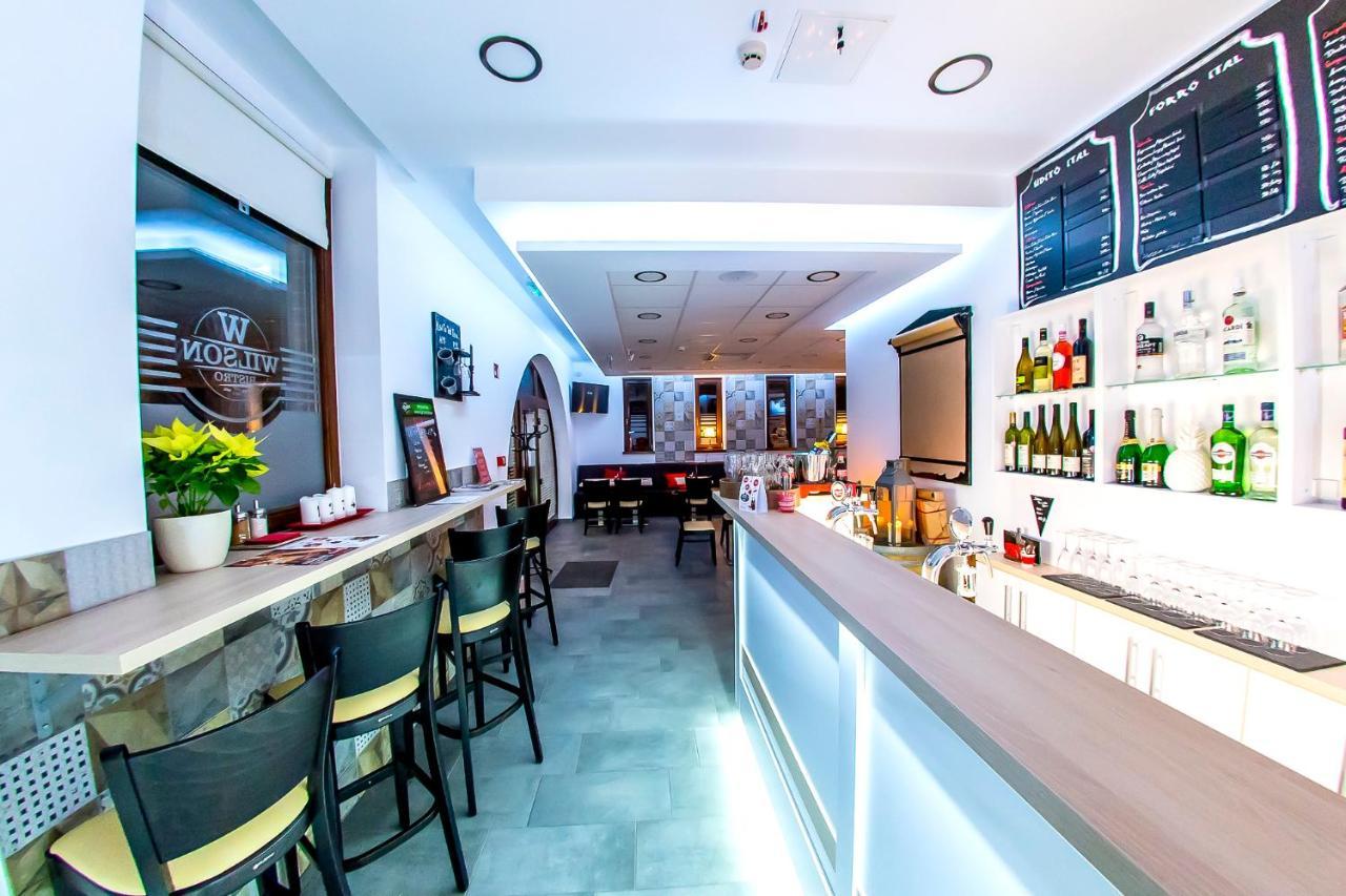 Cegléd Cvse Clubhaz Es Panzio Bed & Breakfast エクステリア 写真